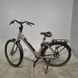 Elektrische damesfiets, Karo, Solid – foto 2 – kavel bij Domeinen Roerende Zaken, Groningen