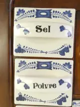 Vintage houten kruidenkastje met keramische lades - Delftsblauw stijl – foto 5 – kavel bij De Kringwinkel, Heverlee