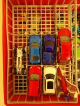 Verzameling speelgoedauto's in Hot Wheels koffer (2) – foto 3 – kavel bij De Kringwinkel, Leopoldsburg