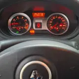 Personenauto, Renault, Clio, 1.6-16V Dynamique Luxe, 2006 – foto 15 – kavel bij Domeinen Roerende Zaken