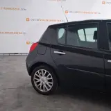 Personenauto, Renault, Clio, 1.6-16V Dynamique Luxe, 2006 – foto 5 – kavel bij Domeinen Roerende Zaken