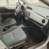 Personenauto, Toyota, Yaris, 1.5 Full Hybrid Aspiration, 2012 – foto 18 – kavel bij Domeinen Roerende Zaken, Soesterberg