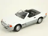 Lot van 4 Mercedes-Benz modelauto’s – foto 4 – kavel bij De Kringwinkel, Antwerpen