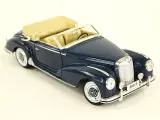 Lot van 4 Mercedes-Benz modelauto’s – foto 8 – kavel bij De Kringwinkel, Antwerpen