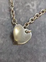 Zilveren schakelarmband met hartenbedel en zirkonia details – foto 6 – kavel bij De Kringwinkel, Gent