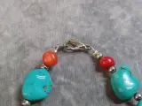 Sieradenset met Turkoois en rode accentkralen - Ketting en armband – foto 7 – kavel bij De Kringwinkel, Gent