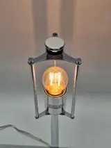 Elegante design tafellamp in chroom en rookglas - Tijdloze Italiaanse Allure – foto 11 – kavel bij De Kringwinkel, Gent