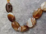 Ketting met natuurlijke agaten en geode-hanger – foto 9 – kavel bij De Kringwinkel, Gent
