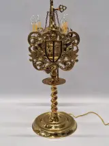 Antieke messing tafellamp met vier lichtpunten en sierlijke ornamenten - Jaren 1920–1930 – foto 7 – kavel bij De Kringwinkel, Gent