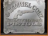 Vintage reclamespiegel "Samuel Colt Patent Repeating Pistols" - pubspiegel in houten lijst – foto 2 – kavel bij De Kringwinkel, Gent