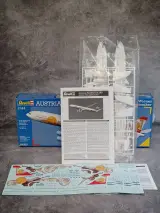 Set van 3 Revell modelbouwpakketten - Verkeersvliegtuigen schaal 1:144 – foto 17 – kavel bij De Kringwinkel, Gent