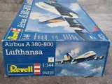 Set van 3 Revell modelbouwpakketten - Verkeersvliegtuigen schaal 1:144 – foto 5 – kavel bij De Kringwinkel, Gent