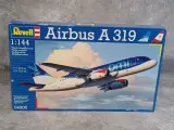 Set van 3 Revell modelbouwpakketten - Verkeersvliegtuigen schaal 1:144 – foto 9 – kavel bij De Kringwinkel, Gent