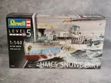 Set van 3 Revell modelbouwkits - Kriegsfischkutter, HMCS Snowberry en WASP Class – foto 14 – kavel bij De Kringwinkel, Gent