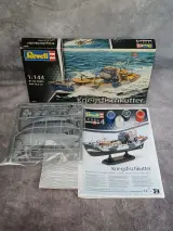 Set van 3 Revell modelbouwkits - Kriegsfischkutter, HMCS Snowberry en WASP Class – foto 10 – kavel bij De Kringwinkel, Gent