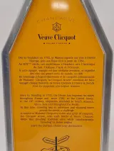 Veuve Clicquot champagne emmer met metalen "Arrow" geschenkverpakking en flessenstop – foto 11 – kavel bij De Kringwinkel, Gent