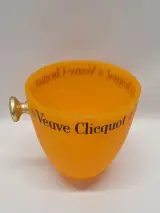 Veuve Clicquot champagne emmer met metalen "Arrow" geschenkverpakking en flessenstop – foto 4 – kavel bij De Kringwinkel, Gent