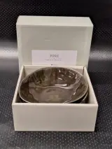 Set grijze ovale kommen, Pure van Pascale Naessens – foto 2 – kavel bij De Kringwinkel, Gent
