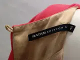 Stijlvolle Rode Jurk van NATAN Edition 5 - Maat 40 – foto 13 – kavel bij De Kringwinkel, Gent