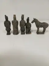 Vintage souvenirset Terracottaleger – foto 3 – kavel bij De Kringwinkel, Ronse