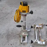 Slotenfreesmachine met mal DeWalt – foto 3 – kavel bij Onlineveilingmeester, Smilde
