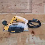 Elektrische schaaf DeWalt, DW680 – foto 2 – kavel bij Onlineveilingmeester, Smilde