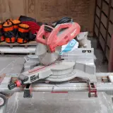 Afkortzaag met onderstel Milwaukee, MS 305DB – foto 5 – kavel bij Onlineveilingmeester, Smilde