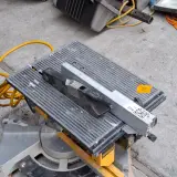 Combinatiezaag DeWalt, DW711, bouwjaar 2002 – foto 4 – kavel bij Onlineveilingmeester, Smilde
