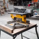 Combinatiezaag met onderstel DeWalt, DW711, bouwjaar 2002 – foto 2 – kavel bij Onlineveilingmeester, Smilde