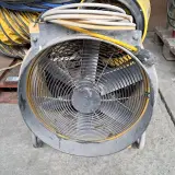 3x Diverse ventilators met diverse slangen o.a. Dryfast – foto 2 – kavel bij Onlineveilingmeester, Smilde