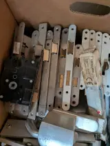 Partij divers hang en sluitwerk op pallet – foto 20 – kavel bij Onlineveilingmeester, Smilde