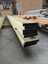 Partij diverse houten planken en latten – foto 2 – kavel bij Onlineveilingmeester, Smilde