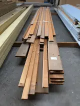 Partij diverse houten planken en latten – foto 5 – kavel bij Onlineveilingmeester, Smilde
