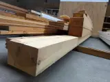 Partij grenen, vuren en meranti houtmateriaal – foto 5 – kavel bij Onlineveilingmeester, Smilde