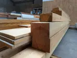 Partij grenen, vuren en meranti houtmateriaal – foto 6 – kavel bij Onlineveilingmeester, Smilde