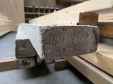 Partij grenen, vuren en meranti houtmateriaal – foto 10 – kavel bij Onlineveilingmeester, Smilde