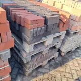 Partij metselstenen op 3x palletplek – foto 4 – kavel bij Onlineveilingmeester, Smilde