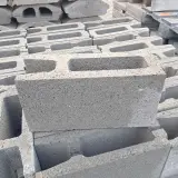 Partij bekistingsblokken en betonbroodjes op 2x pallet – foto 5 – kavel bij Onlineveilingmeester, Smilde