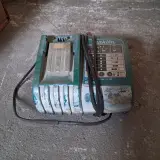 10x Acculader Makita – foto 2 – kavel bij Onlineveilingmeester, Smilde