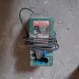 10x Acculader Makita – foto 4 – kavel bij Onlineveilingmeester, Smilde