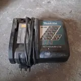 10x Acculader Makita – foto 6 – kavel bij Onlineveilingmeester, Smilde
