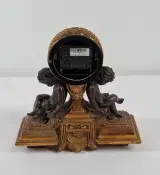 Decoratieve klok met engelenfiguren en gouden afwerking – foto 4 – kavel bij De Kringwinkel, Geraardsbergen