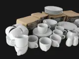 Porseleinen serviescombi-set voor 12 personen – foto 2 – kavel bij De Kringwinkel, Heverlee