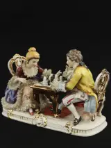Porseleinen Beeld Schakend Koppel (Rococo / Dresden / Meissen Stijl) – foto 2 – kavel bij De Kringwinkel, Antwerpen