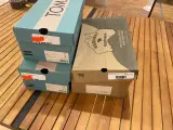 Ca. 58x Schoenen, Posh Poelman, Bronx, Unisa Etc – foto 4 – kavel bij Onlineveilingmeester, Damwâld