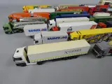 47 speelgoed vrachtwagens – foto 2 – kavel bij De Kringwinkel, Diest