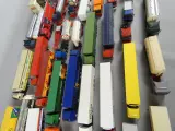 47 speelgoed vrachtwagens – foto 11 – kavel bij De Kringwinkel, Diest