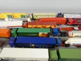 47 speelgoed vrachtwagens – foto 8 – kavel bij De Kringwinkel, Diest