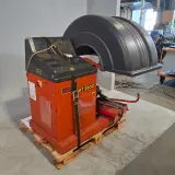 Banden demonteermachine, Mondolfo Ferro, MT2300, 1996 – foto 2 – kavel bij Domeinen Roerende Zaken, Groningen