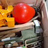 Divers tuingereedschap en brandslang koppelingen – foto 5 – kavel bij Domeinen Roerende Zaken, Groningen